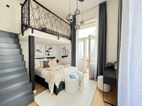 Modern High Ceiling Loft with Terrace